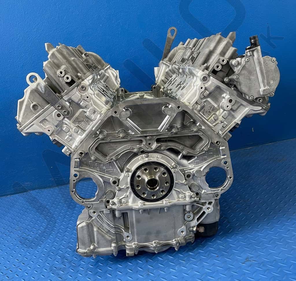 Moteur S63 B44 B vue 4