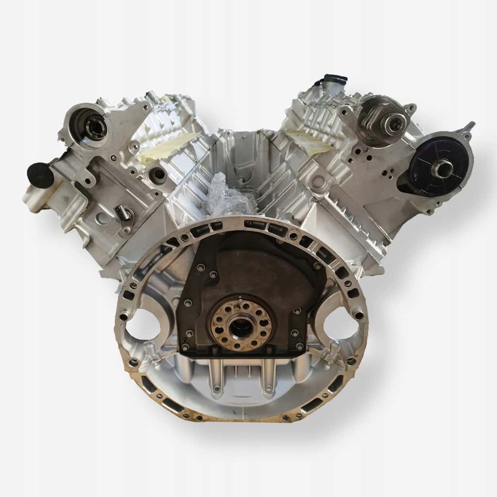 Moteur M 157.983 vue 3