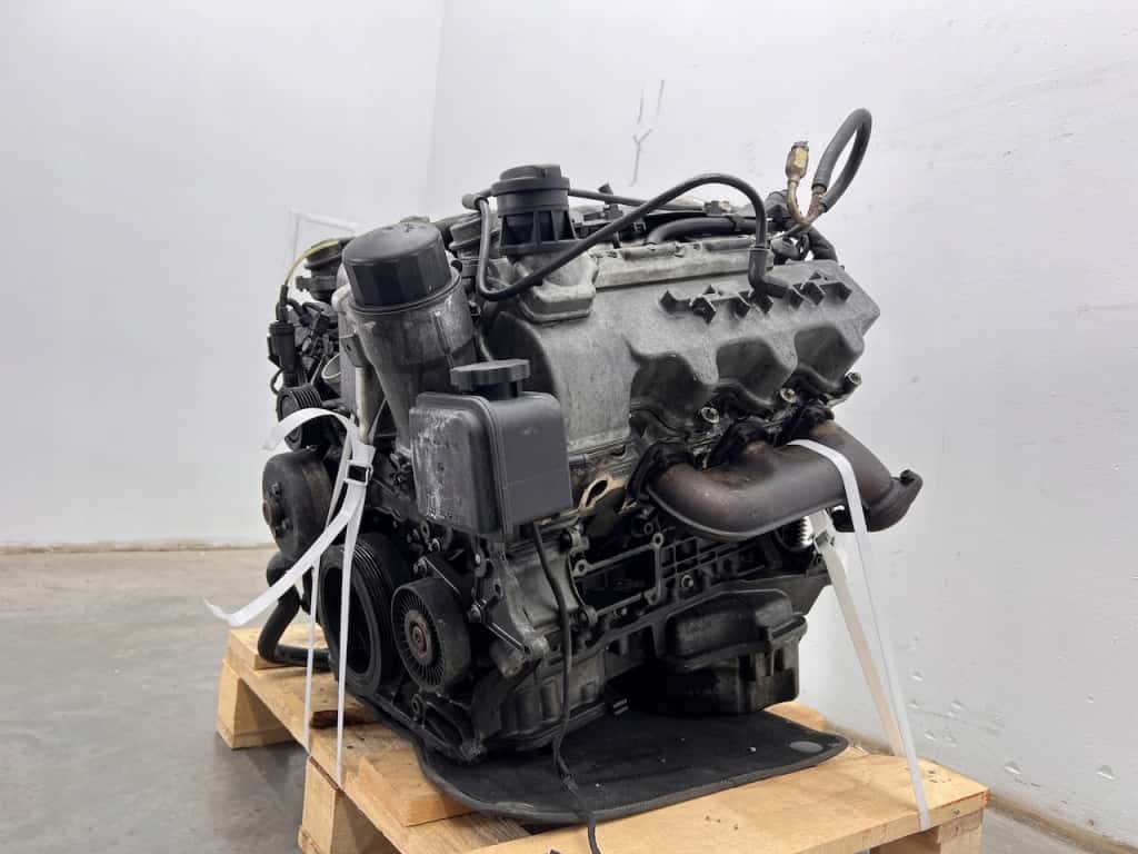 Moteur M 112.973 vue 7