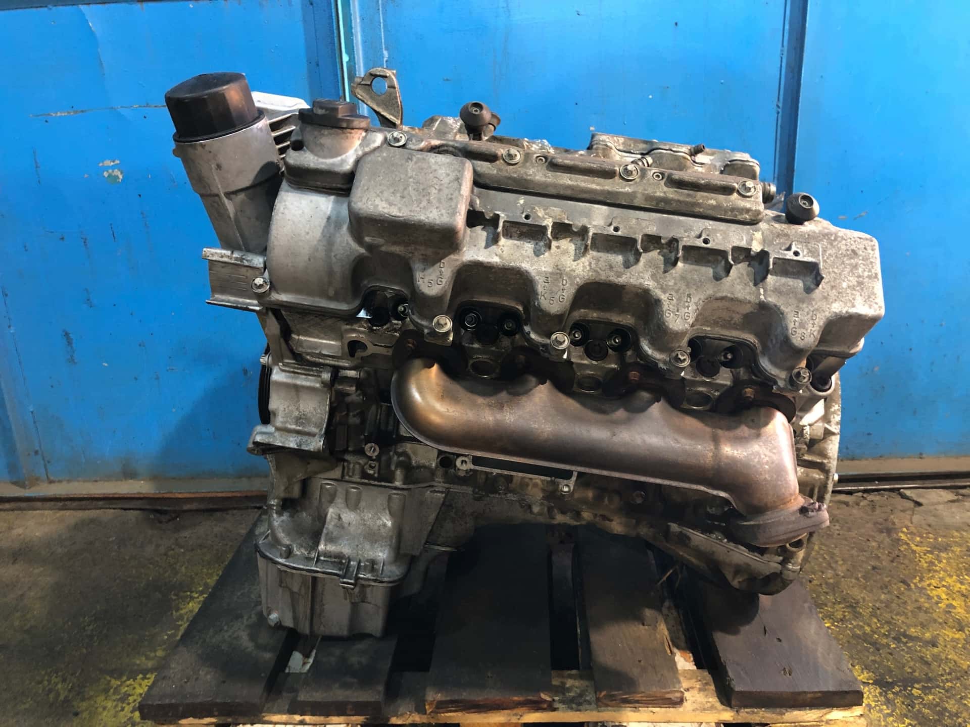 Moteur M 113.948 vue 2