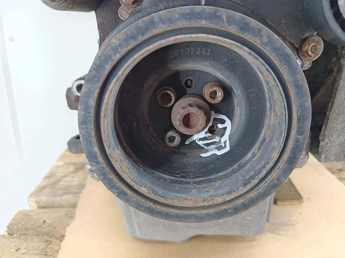 Moteur BXE vue 7
