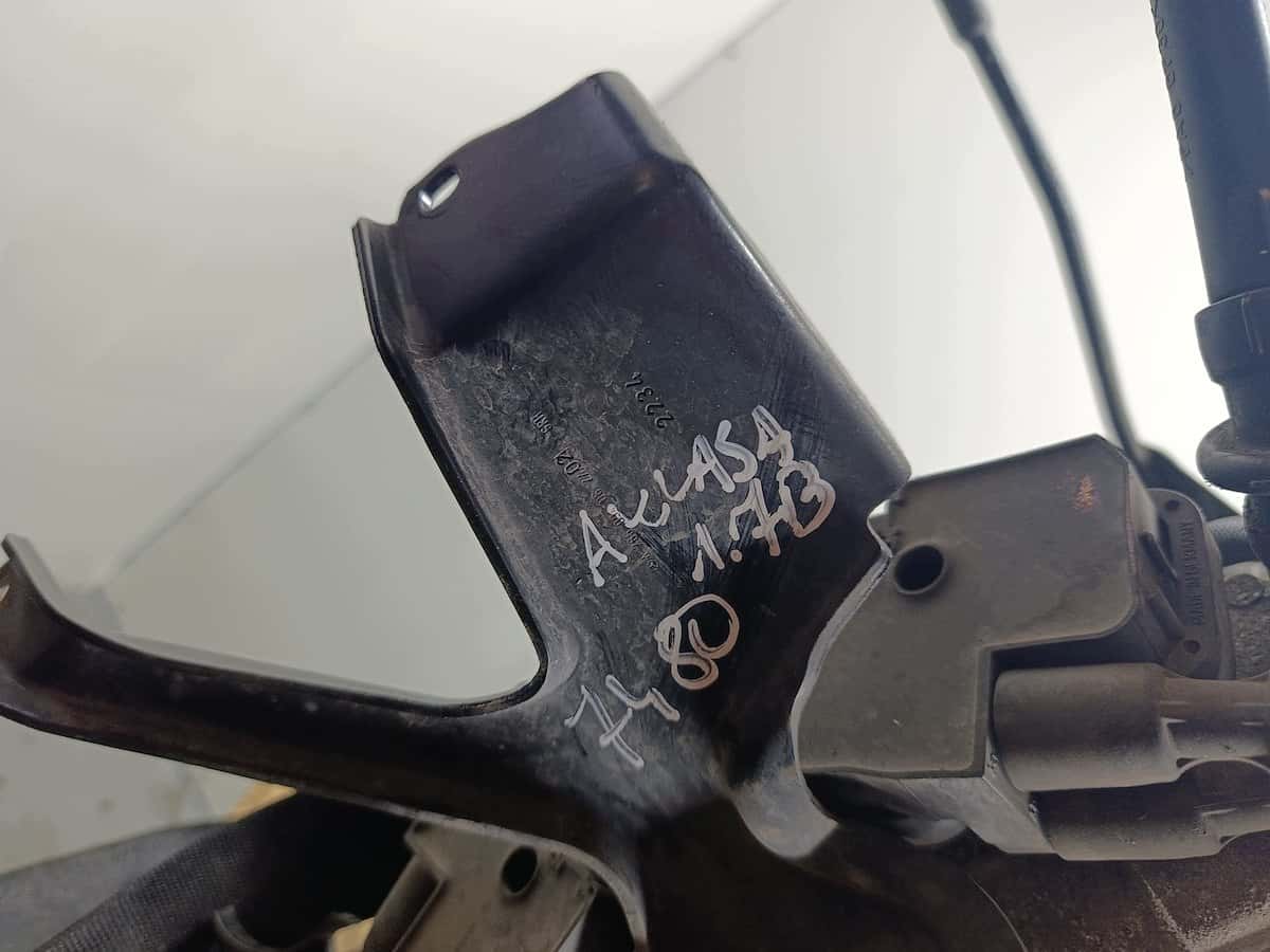 Moteur M 266.940 vue 5