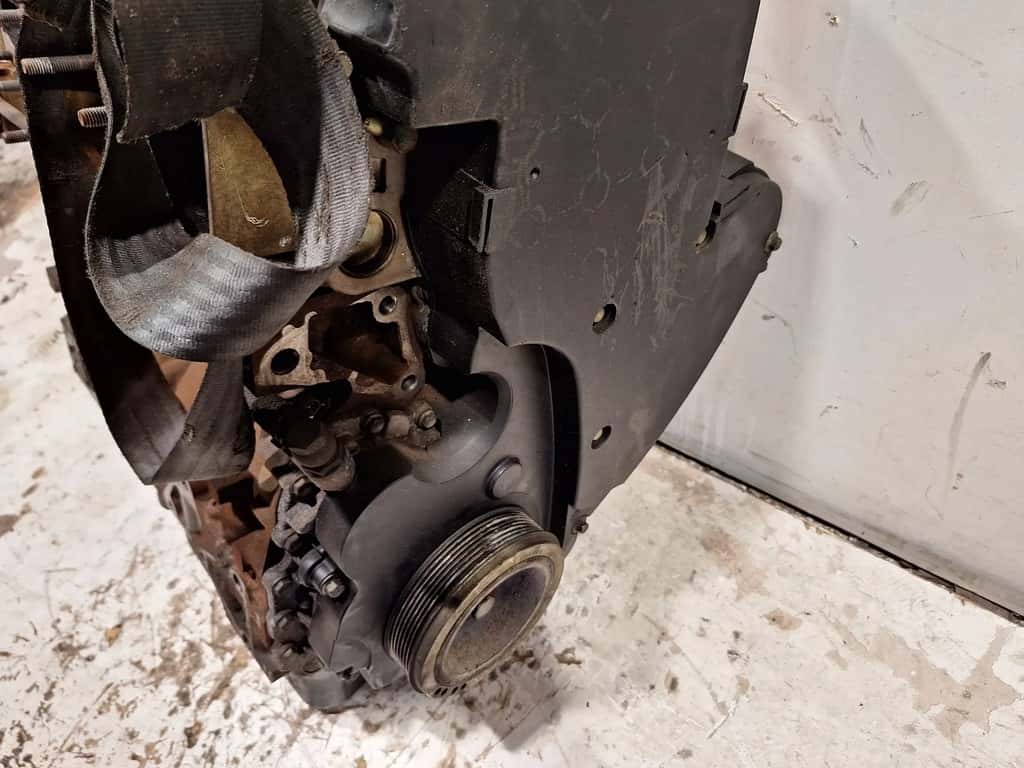 Moteur F1AE0481C vue 4