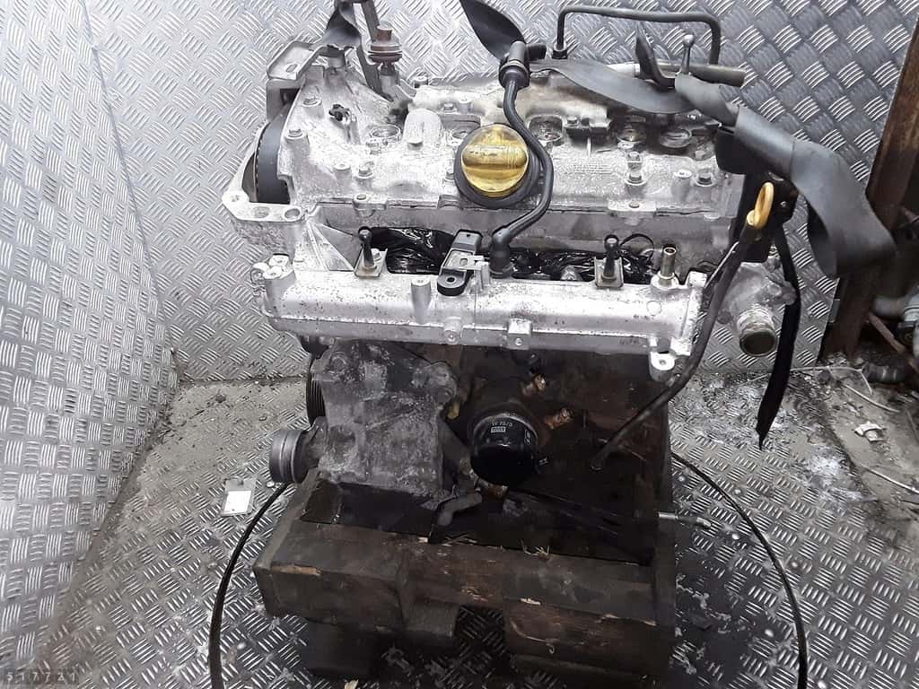 Moteur F4R 776 vue 2