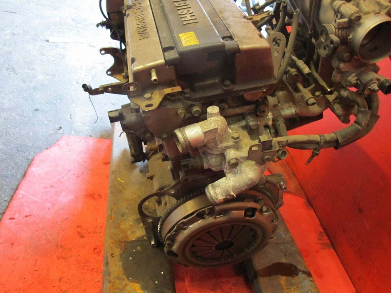 Moteur 4G63 (DOHC 16V) vue 4