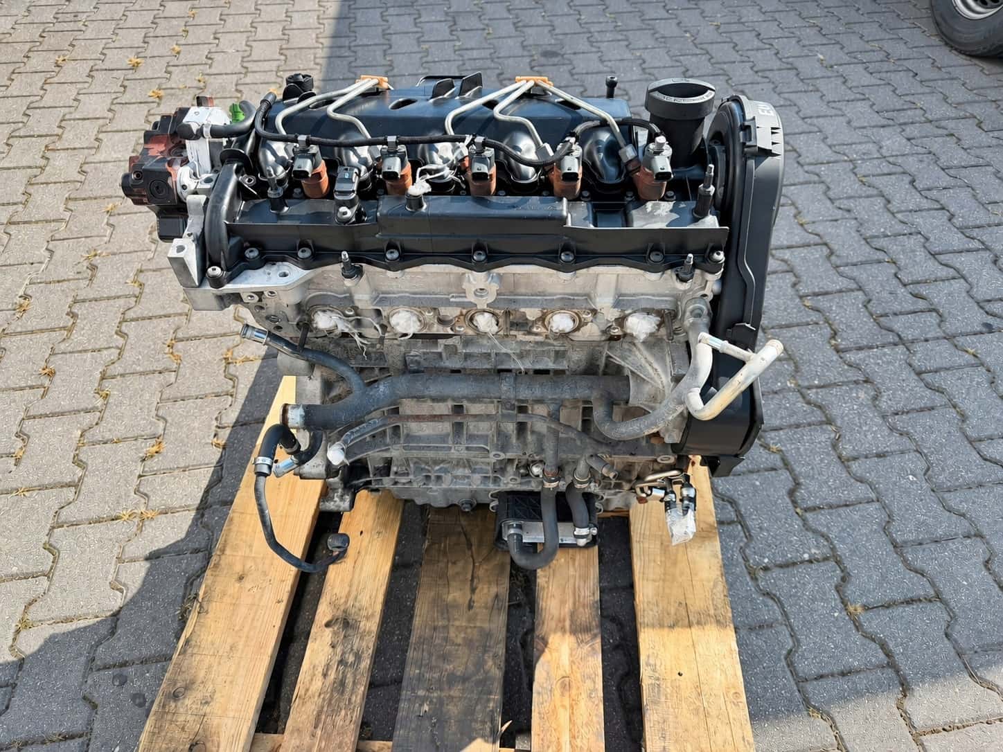 Moteur D 5244 T4 vue 4