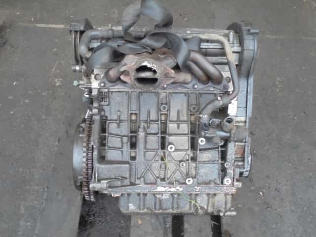 Moteur D6C (XU9J4) vue 3