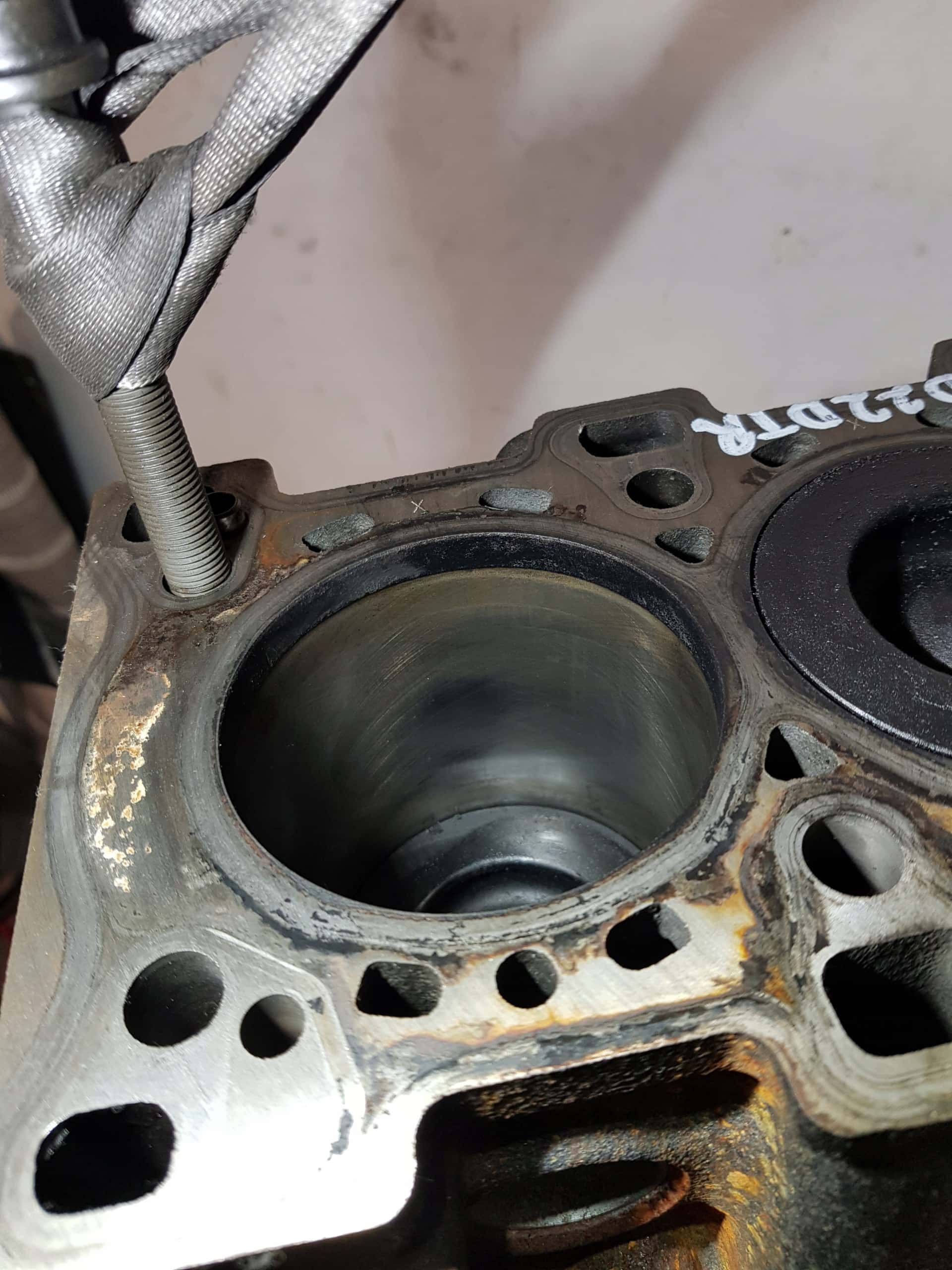 Moteur D22DTR(672.980) vue 11
