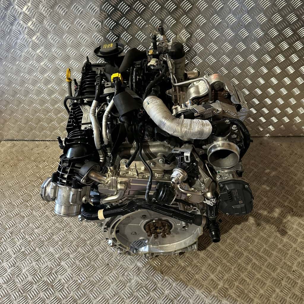 Moteur 204DTY vue 2