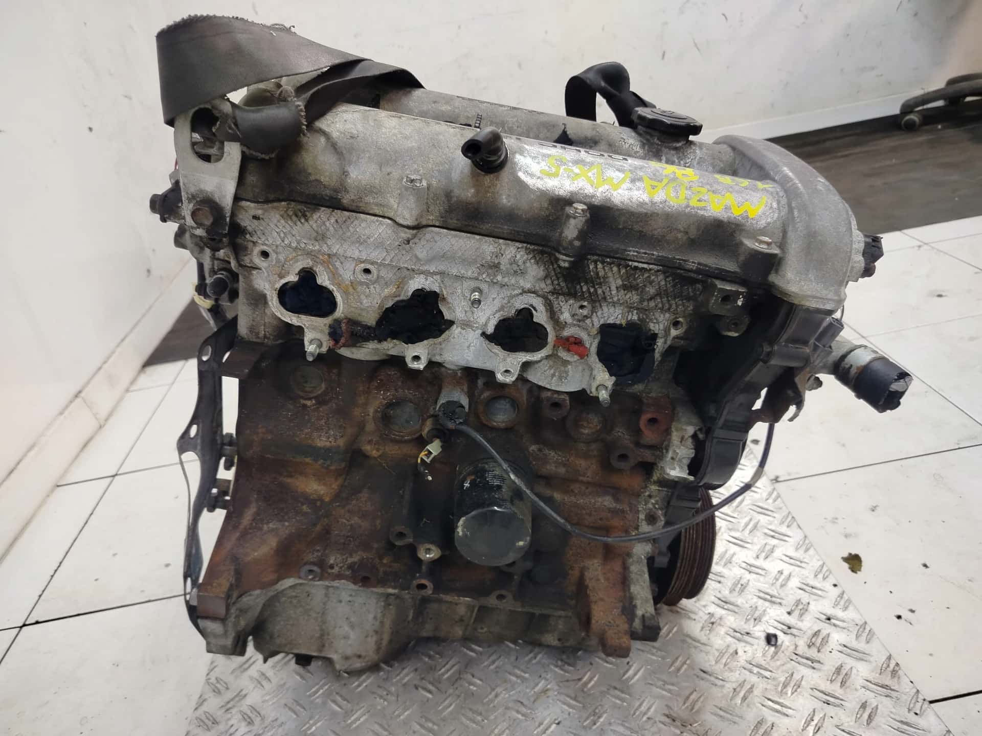 Moteur B6ZE vue 4