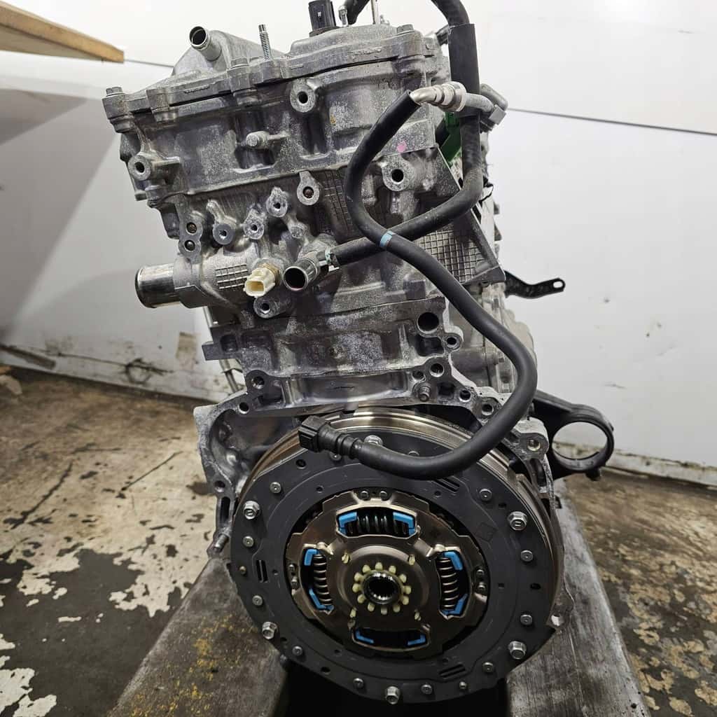 Moteur 2AR-FXE vue 3