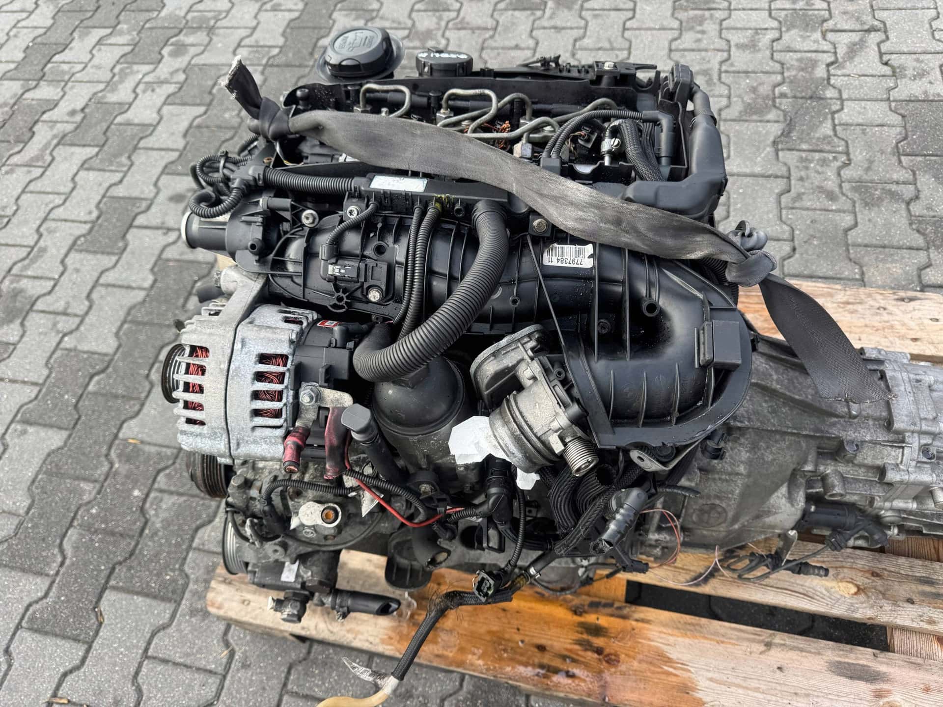 Moteur N47 D20 A vue 5