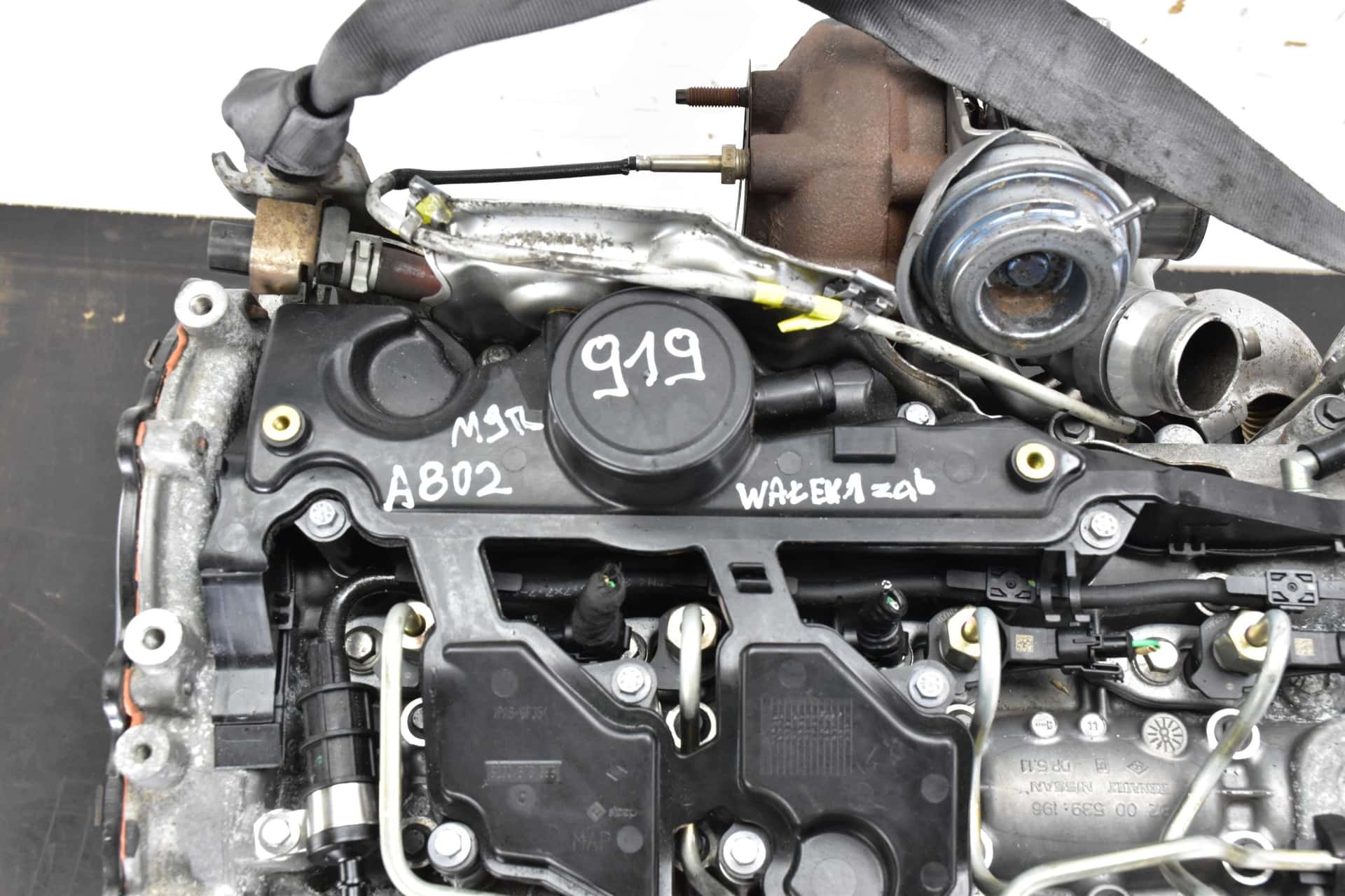 Moteur M9R 802 vue 2