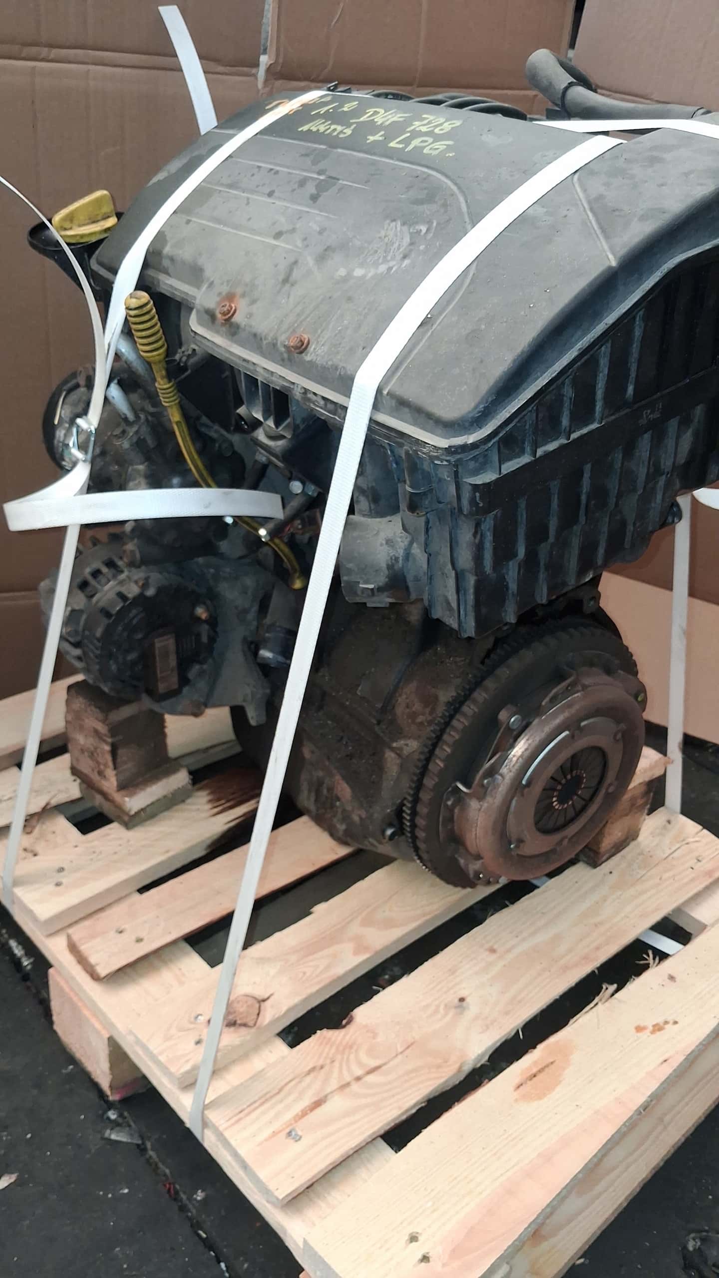 Moteur D4F 728 vue 6