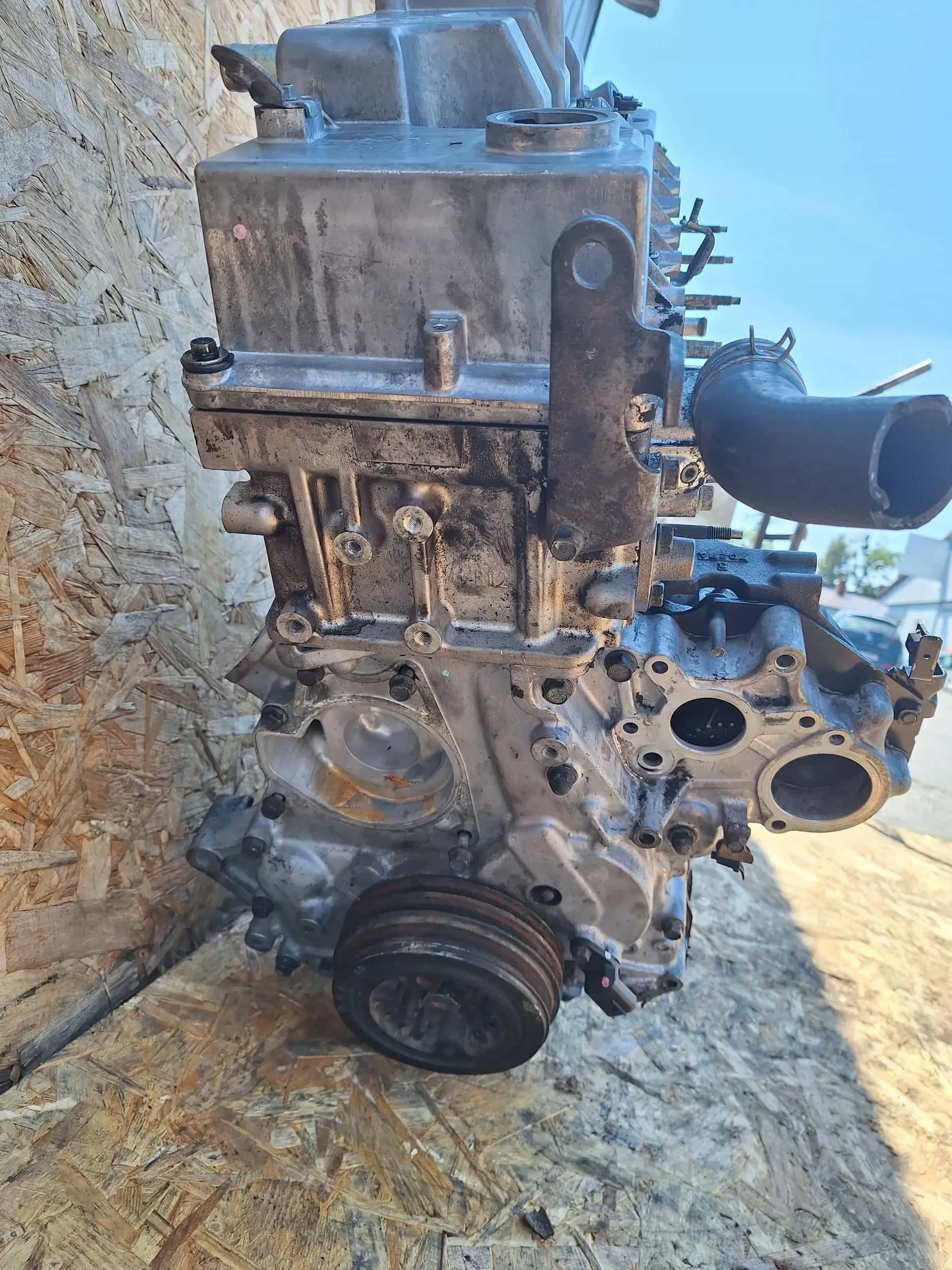 Moteur 4M41 vue 3