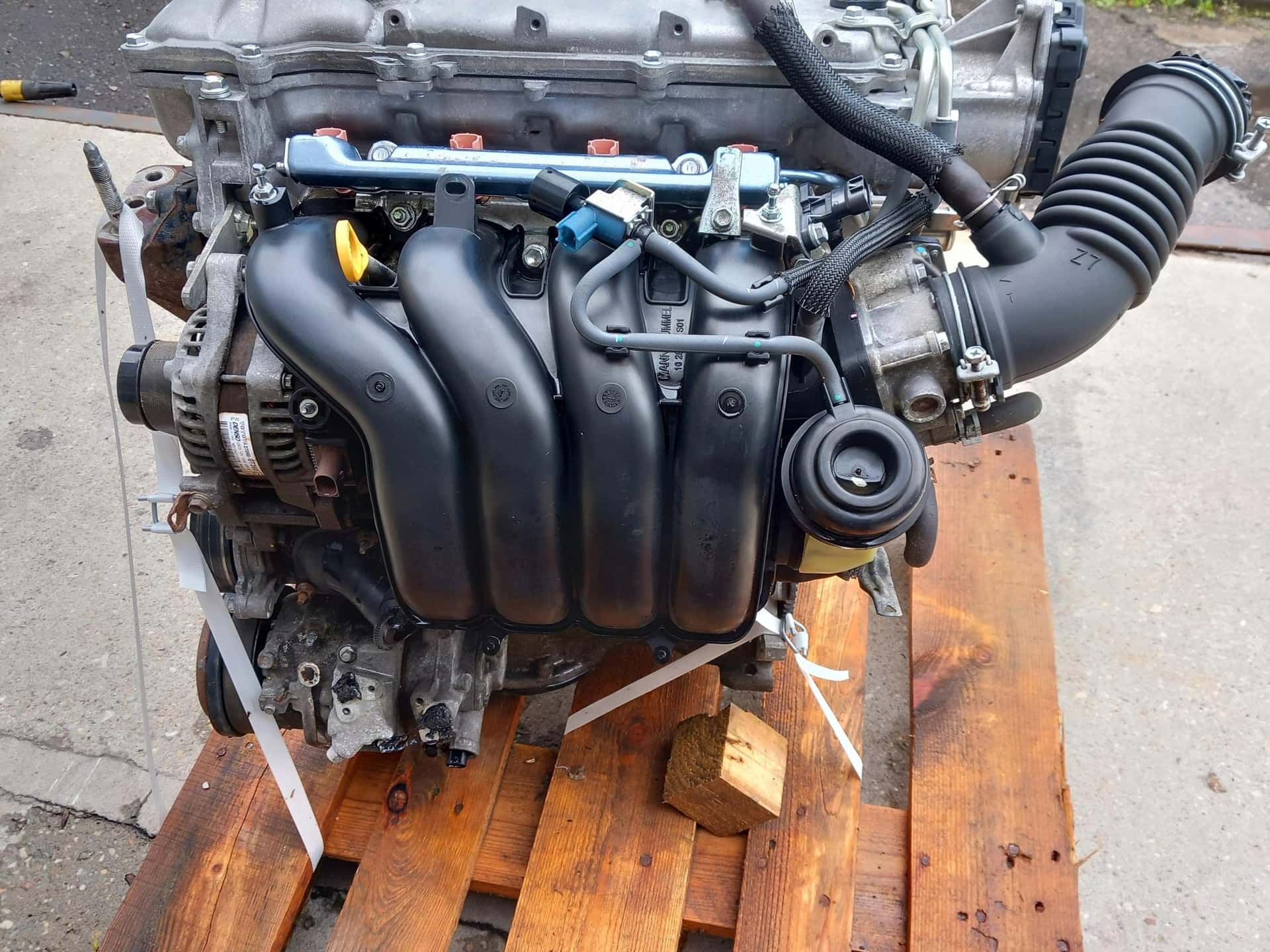 Moteur 2ZR-FAE vue 5