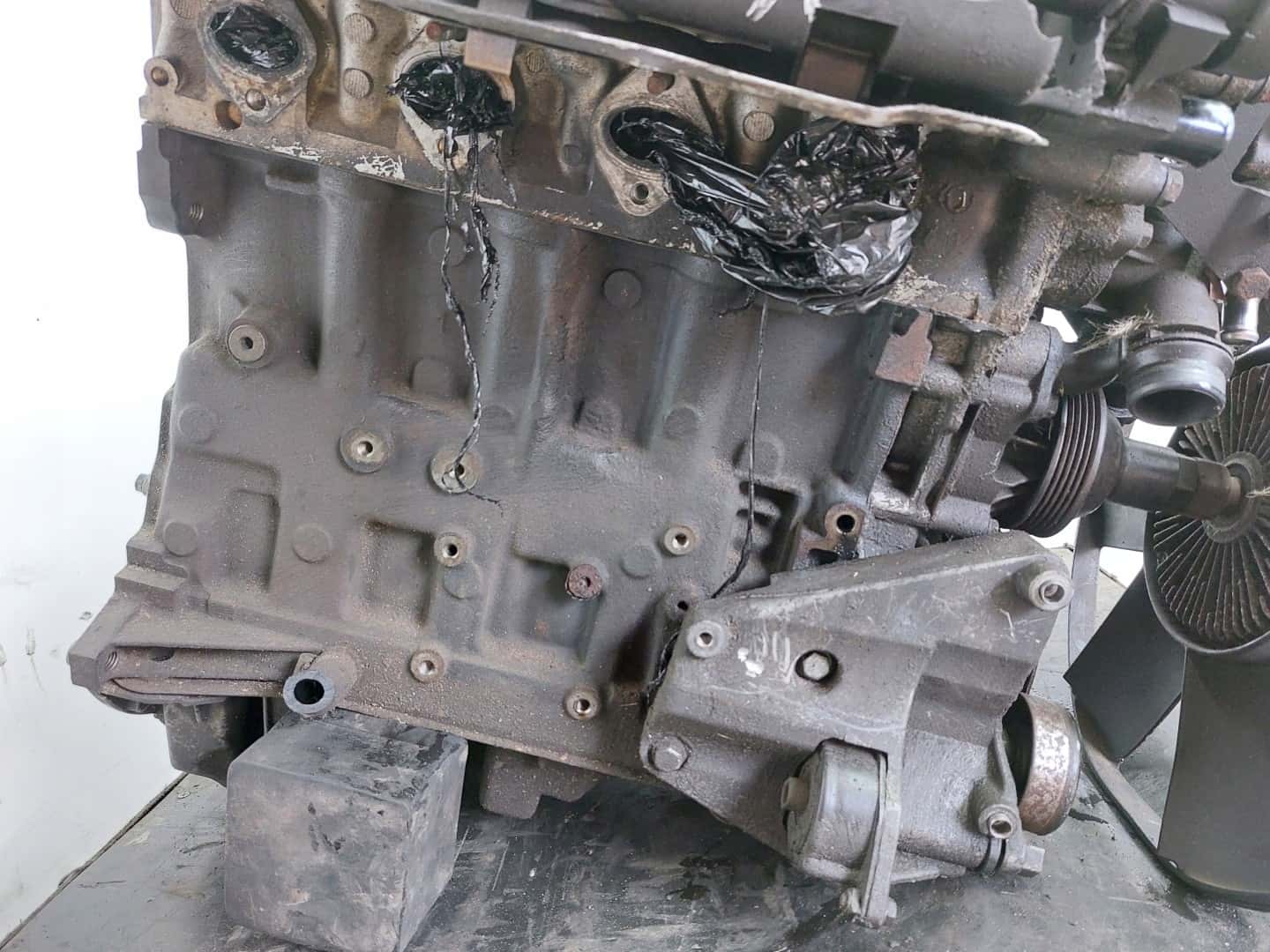 Moteur M47 D20 (204D1) vue 13