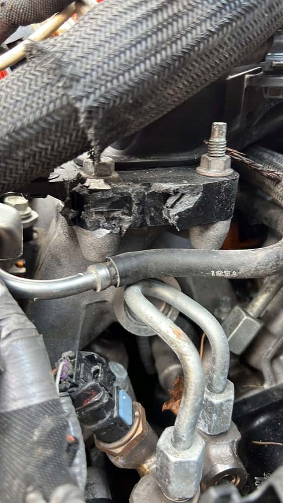 Moteur 2GR-FXE vue 3