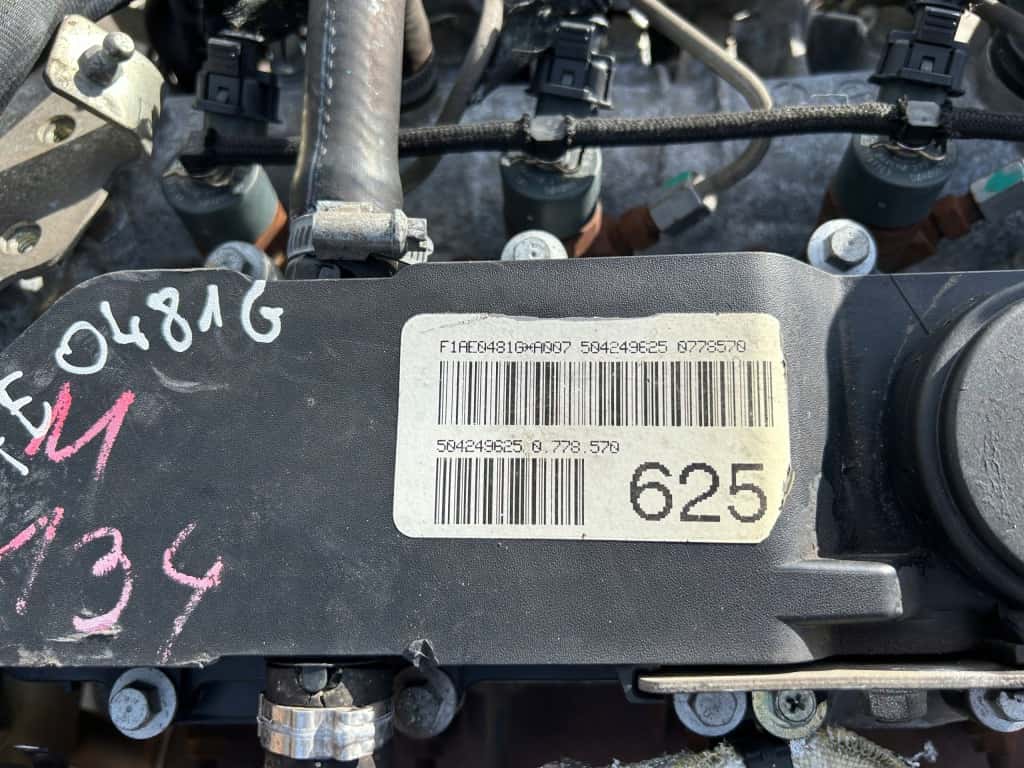 Moteur F1AE0481G vue 6