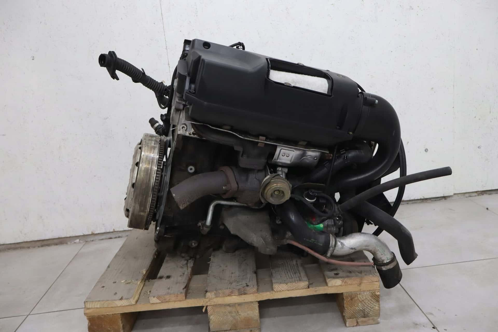 Moteur M47 D20 (204D1) vue 2