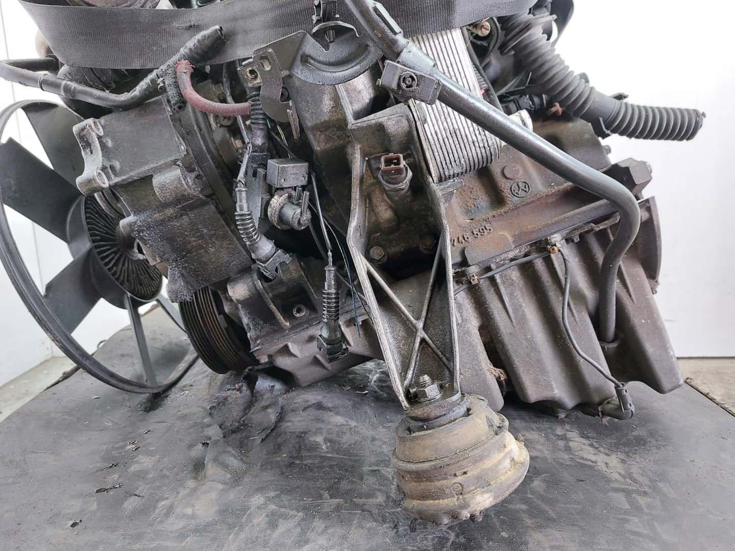 Moteur M47 D20 (204D1) vue 6
