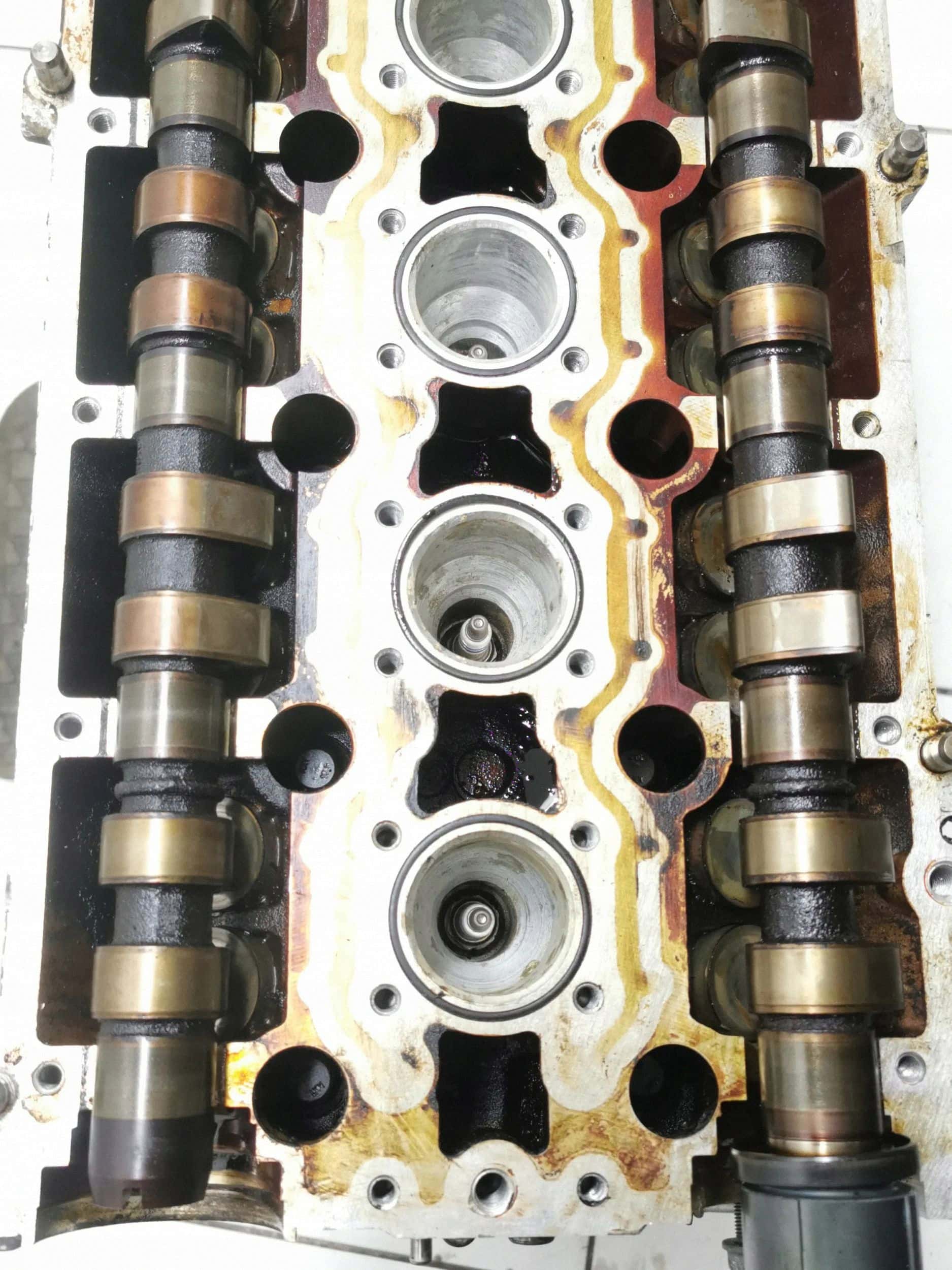 Moteur B 5244 T3 vue 6