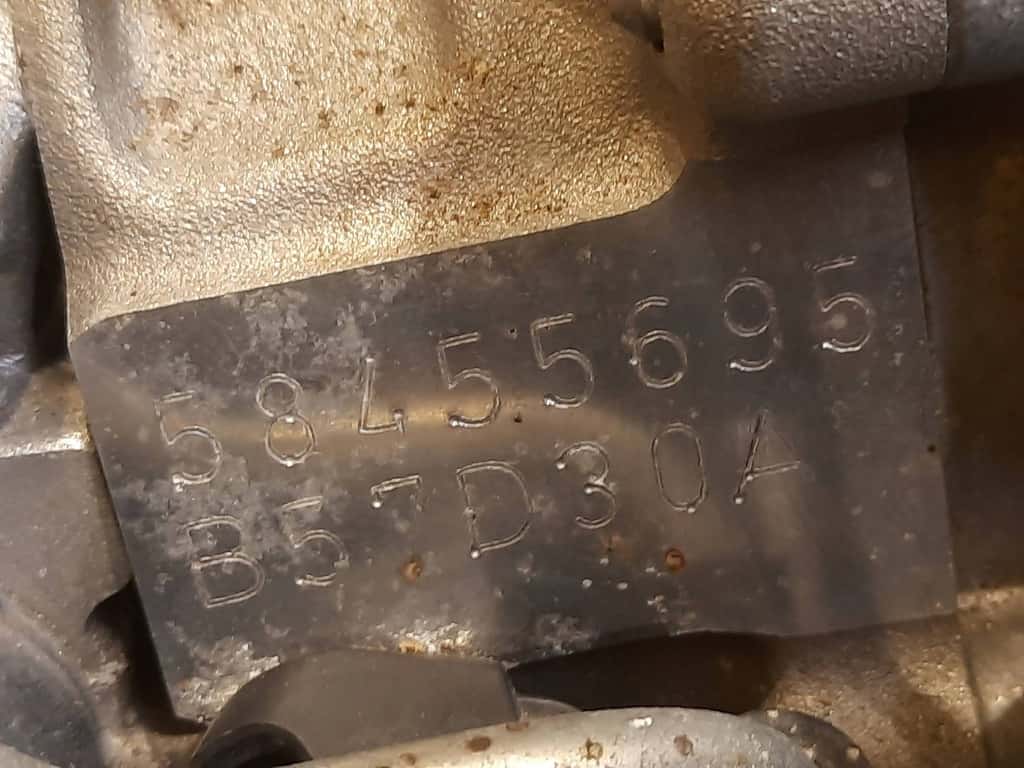 Moteur B57 D30 A vue 6