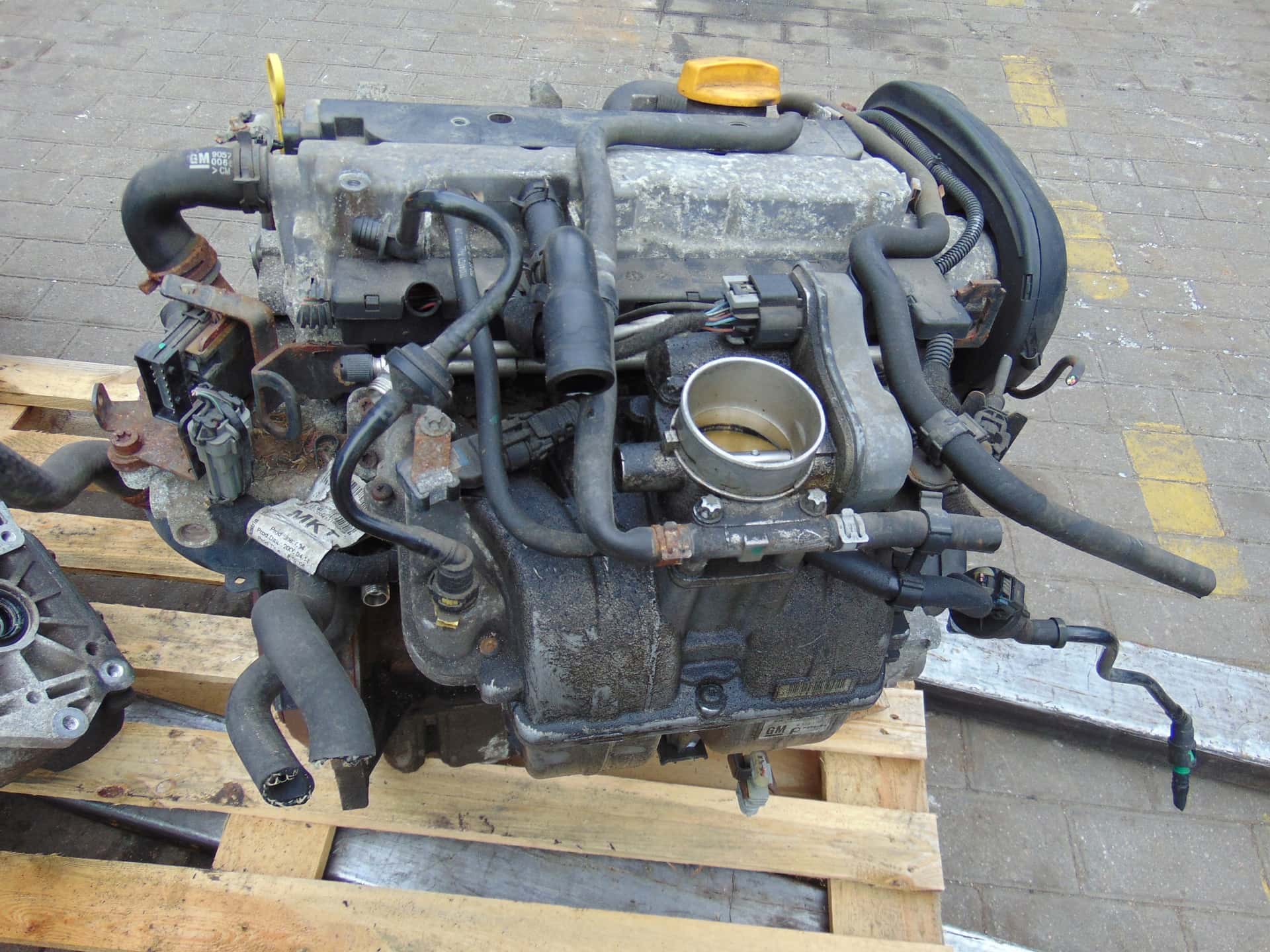 Moteur Z 16 YNG vue 2
