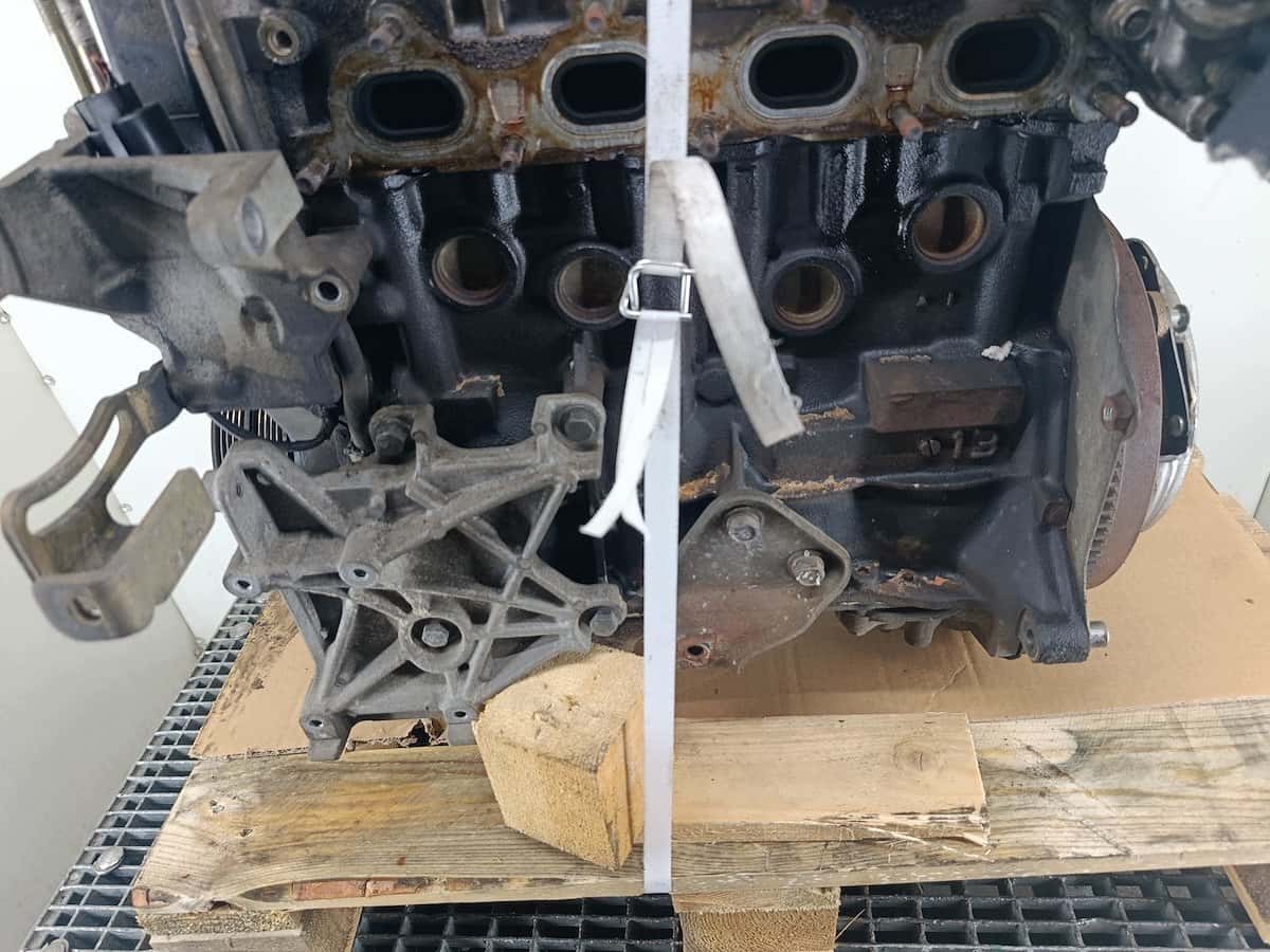 Moteur 4G13 (16V) vue 9