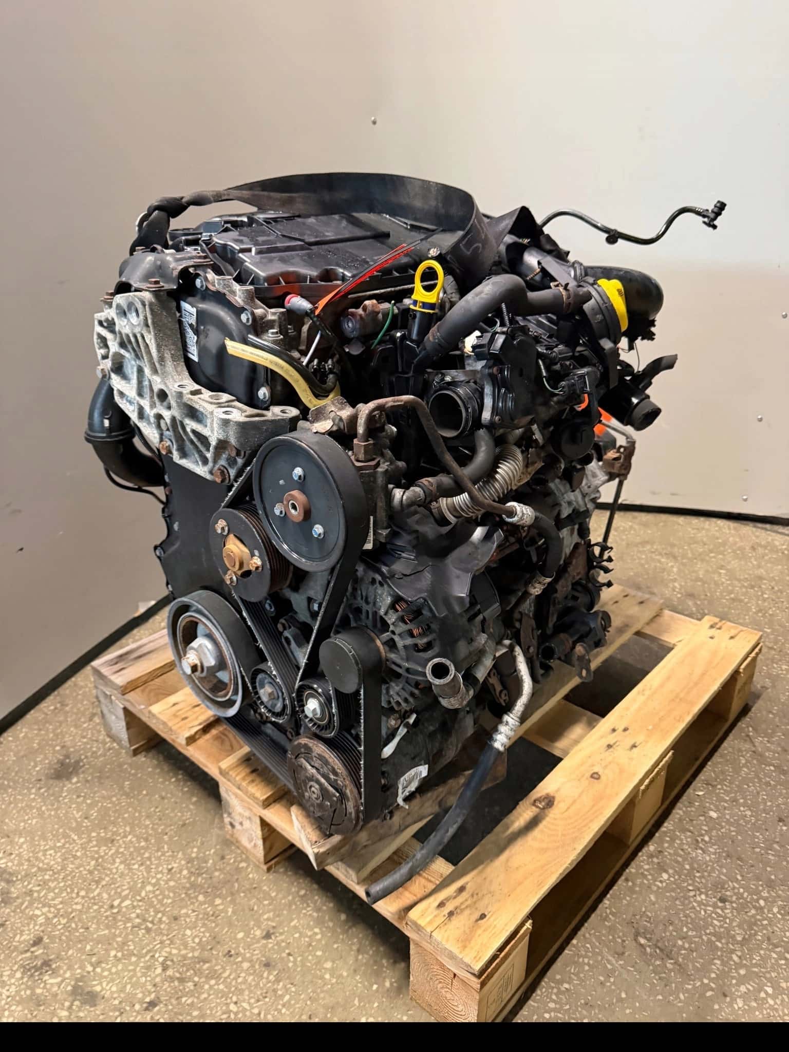 Moteur M9R 692 vue 6