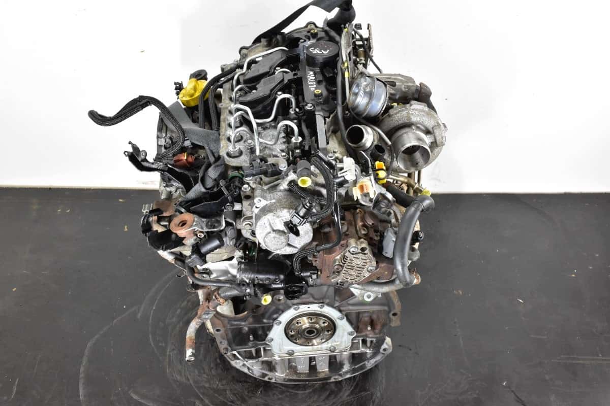 Moteur M9R 830 vue 5