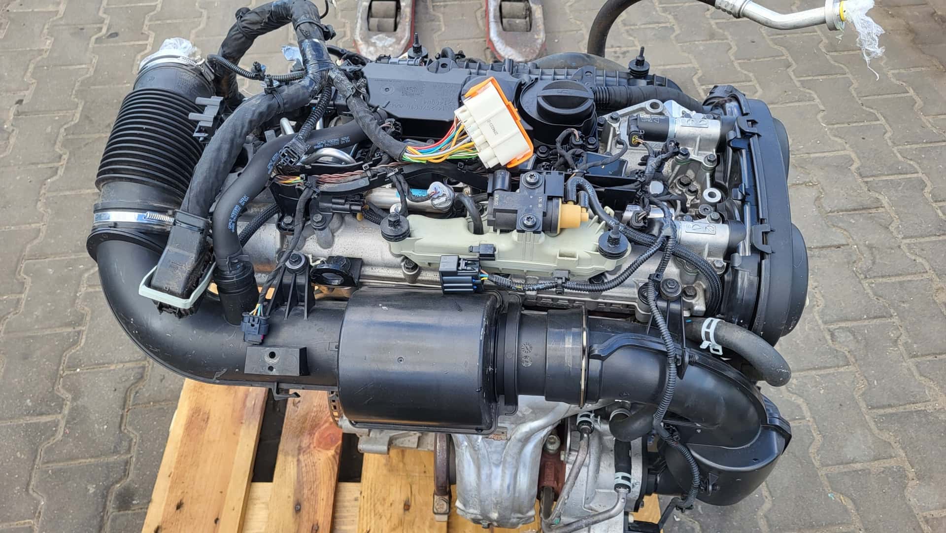 Moteur B 4204 T14 vue 2