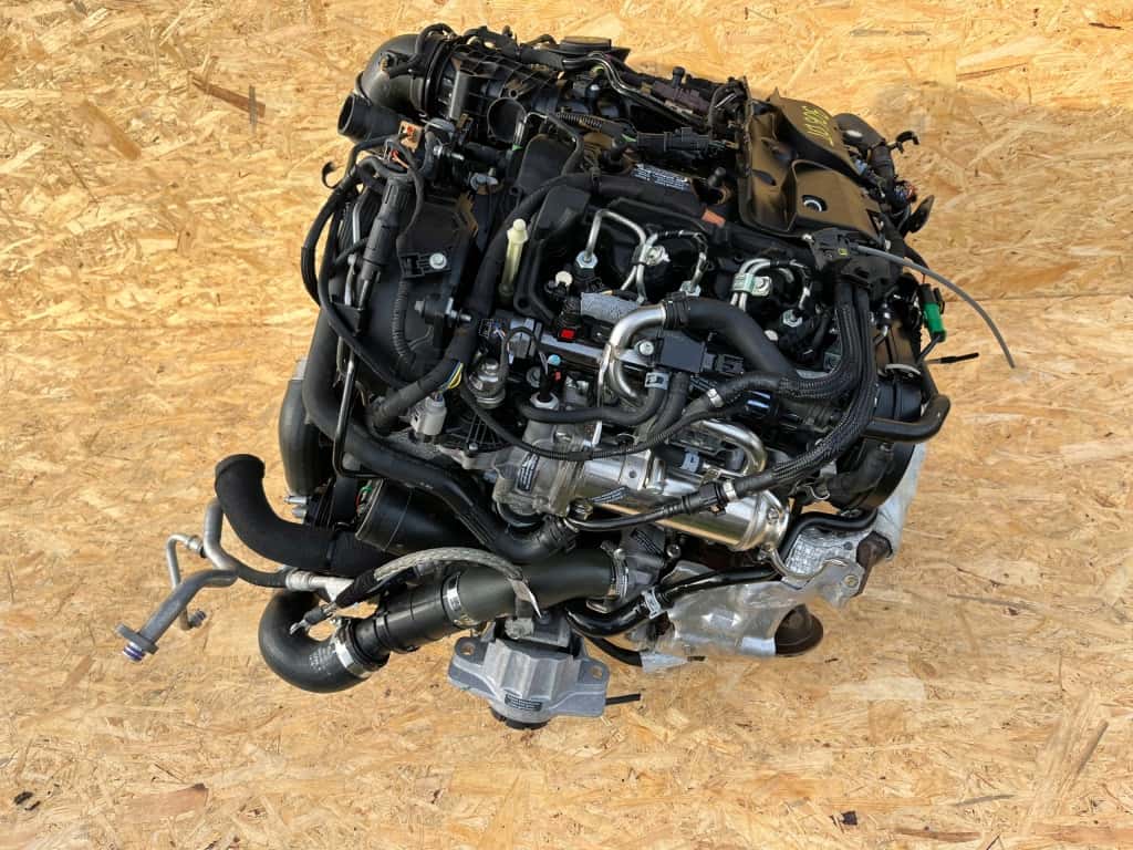 Moteur 306DT(TDV6) vue 7