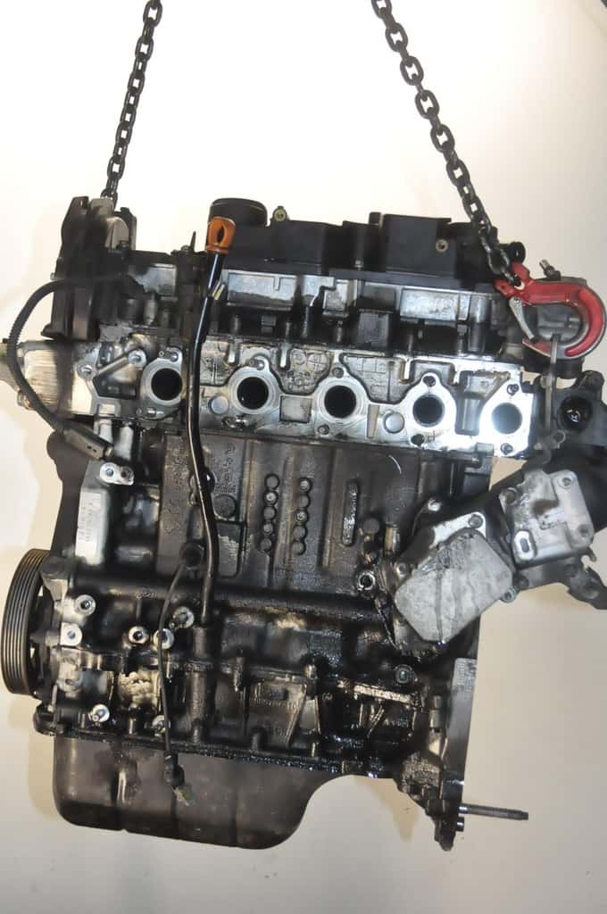 Moteur 9HL (DV6C) vue 2