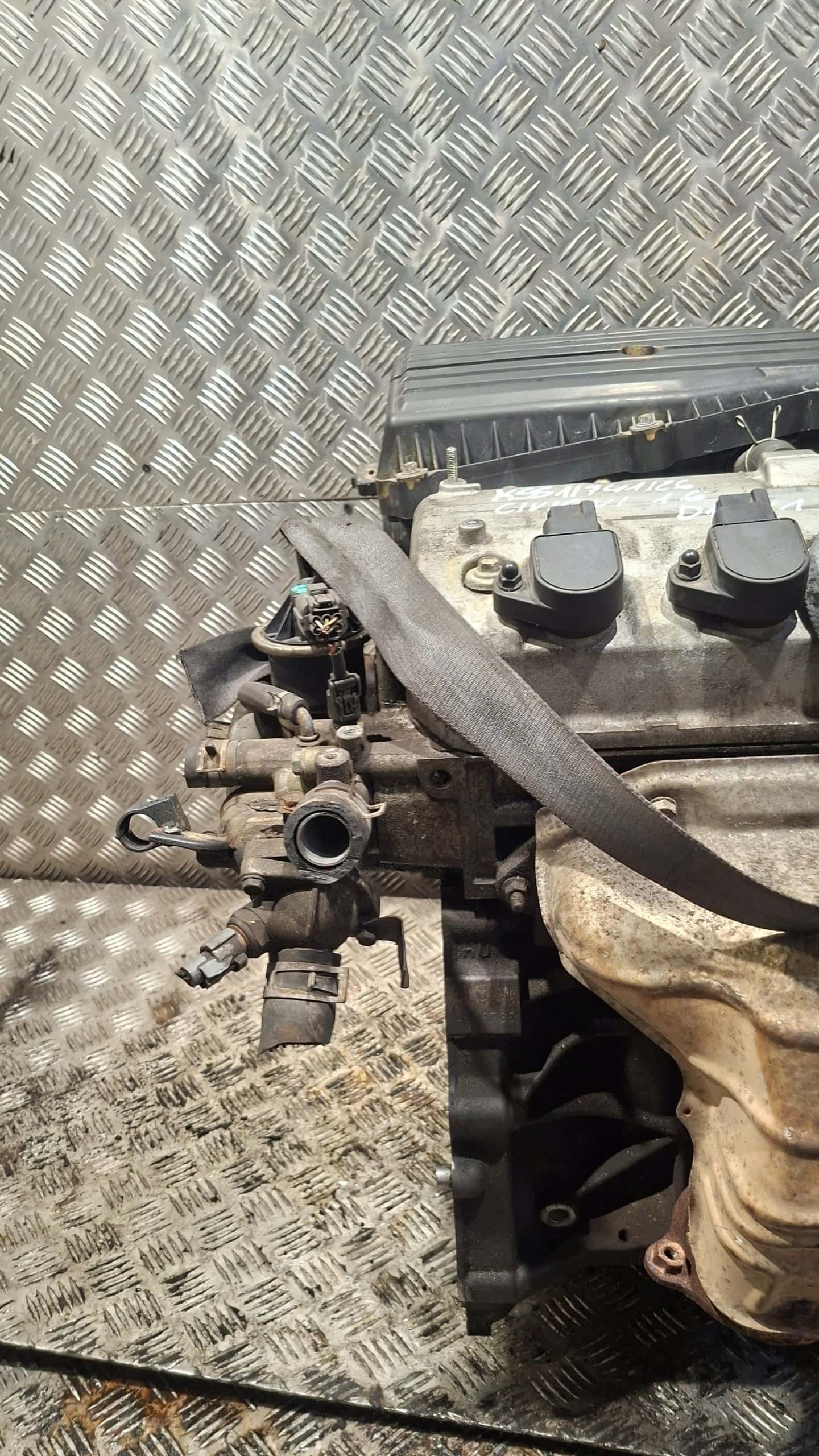 Moteur D16V1 vue 8