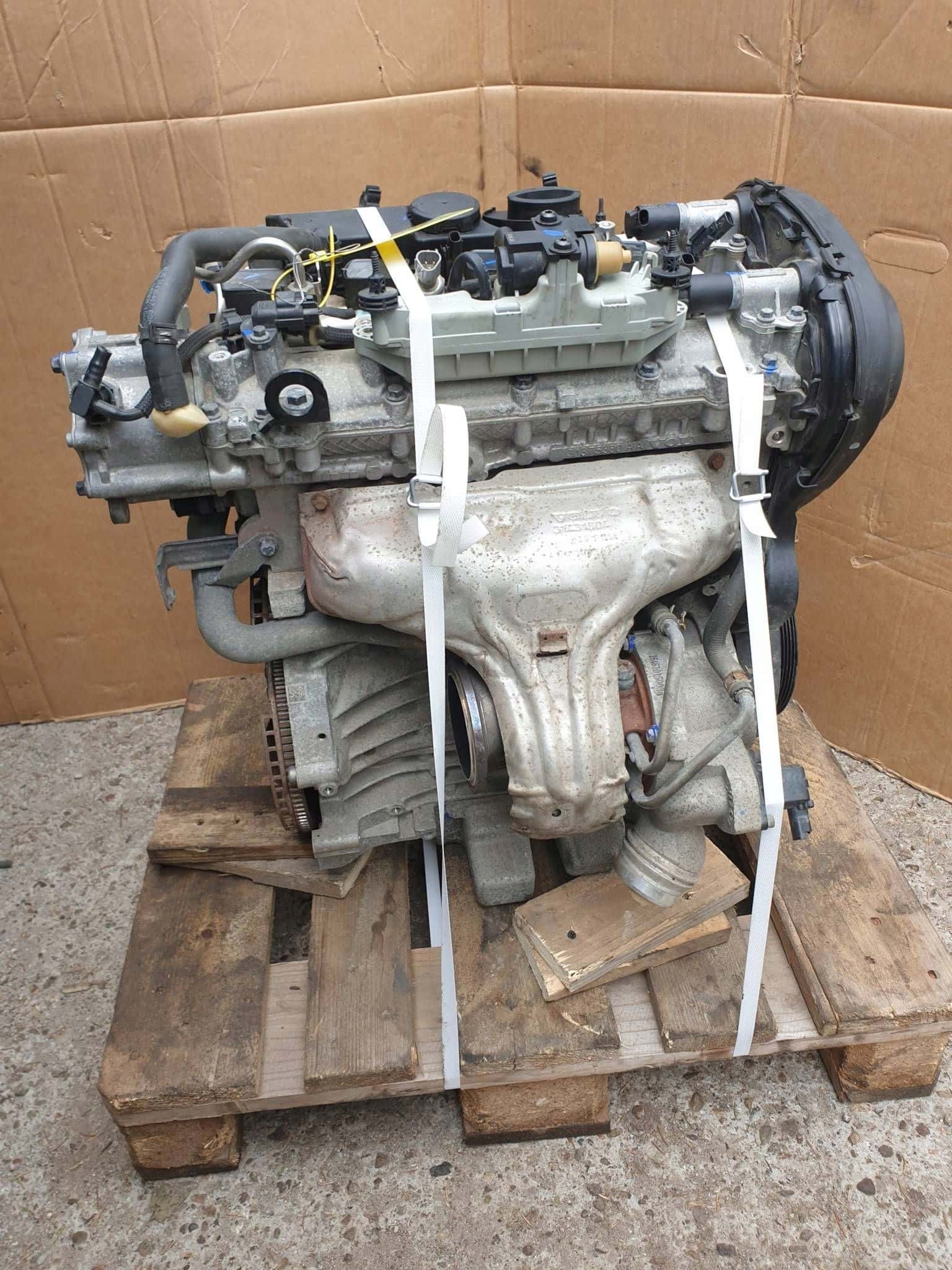Moteur B 4204 T19 vue 3