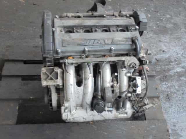 Moteur D6C (XU9J4) vue 7