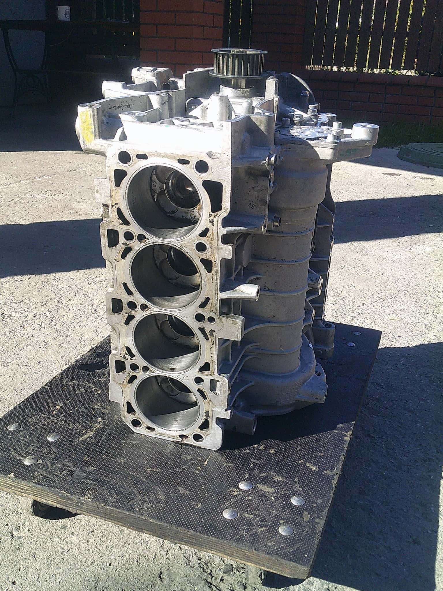 Moteur 552 68 818 vue 7
