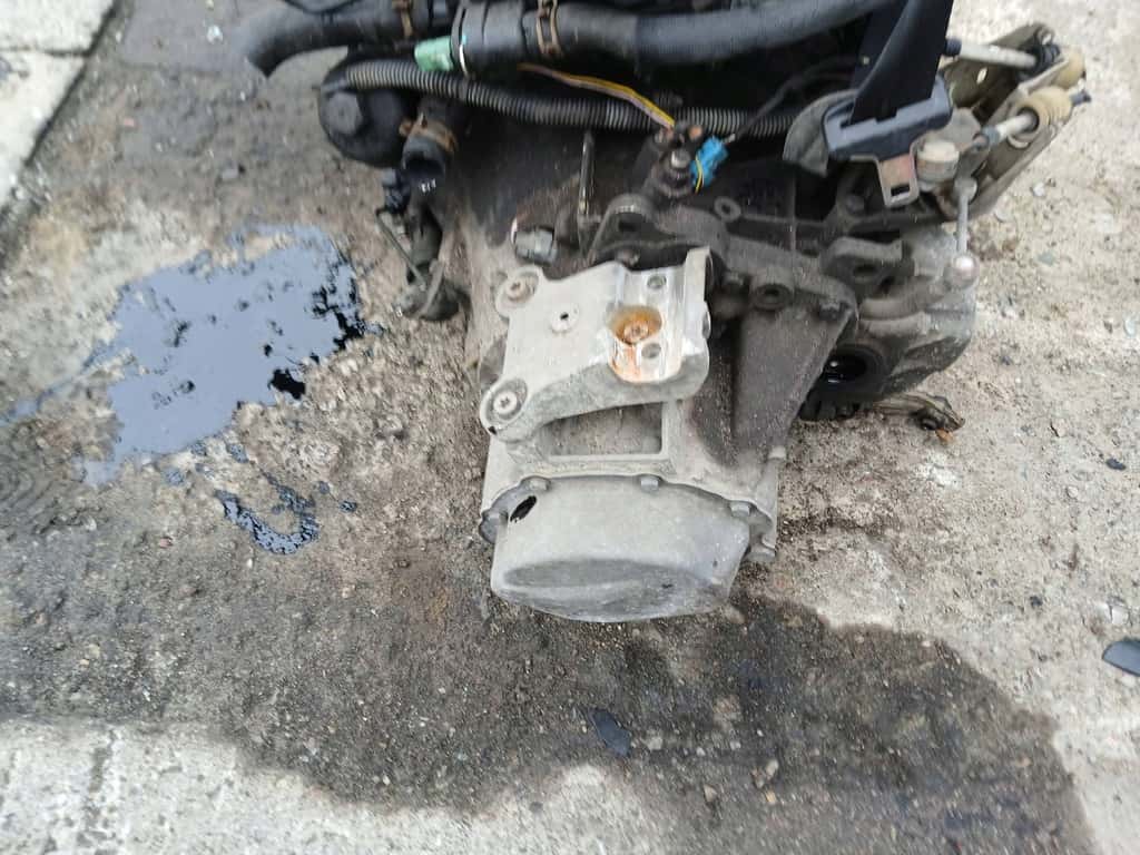 Moteur 8HY (DV4TED4) vue 7