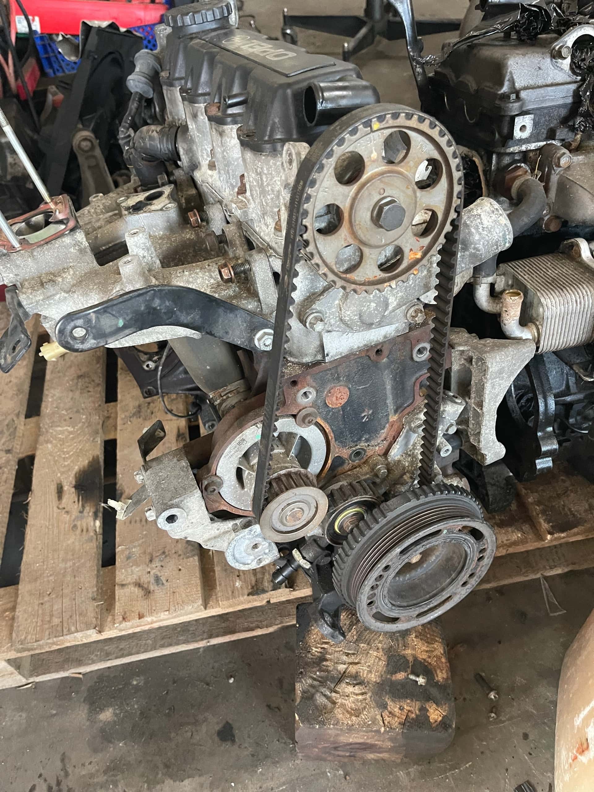 Moteur X 16 SZR vue 2