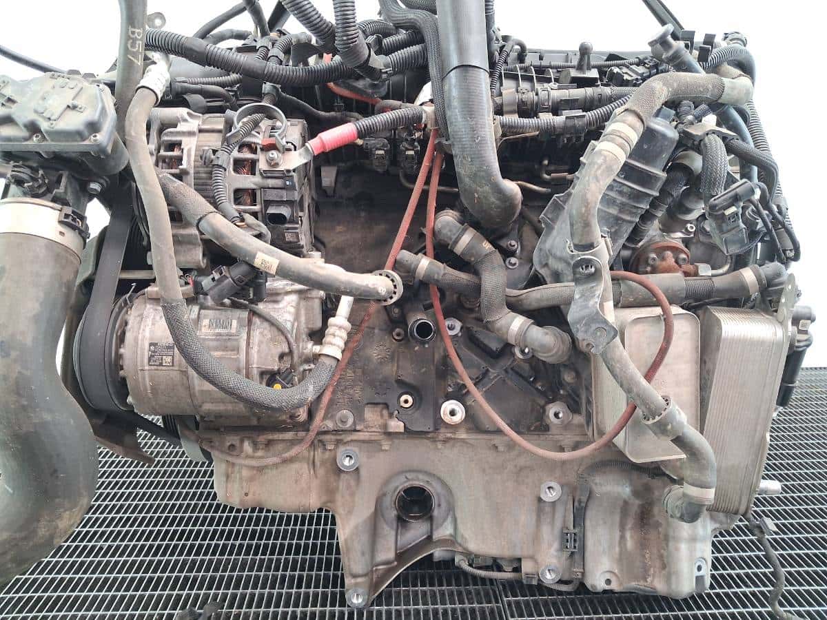 Moteur B57 D30 A vue 5