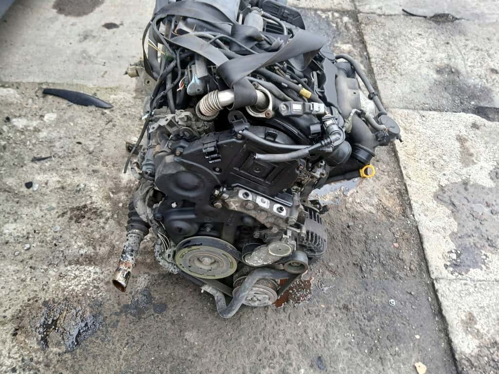 Moteur 8HY (DV4TED4) vue 3
