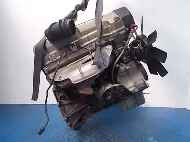 Moteur M 111.920 vue 2