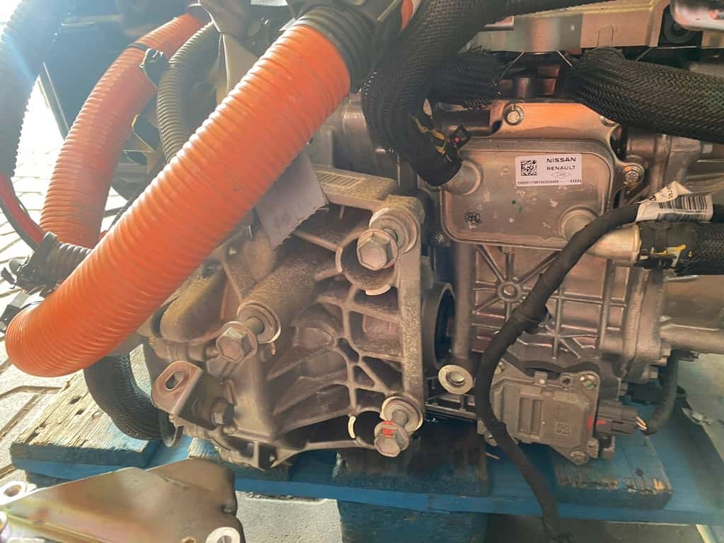 Moteur 6AM 402 vue 4