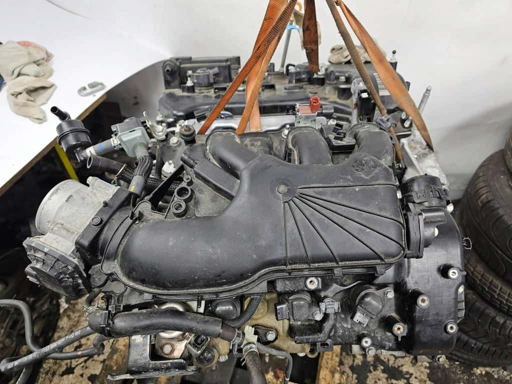 Moteur 2GR-FE vue 2