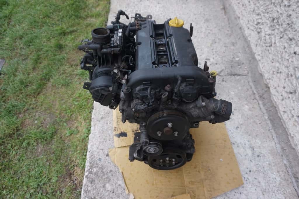 Moteur A 16 XER vue 2