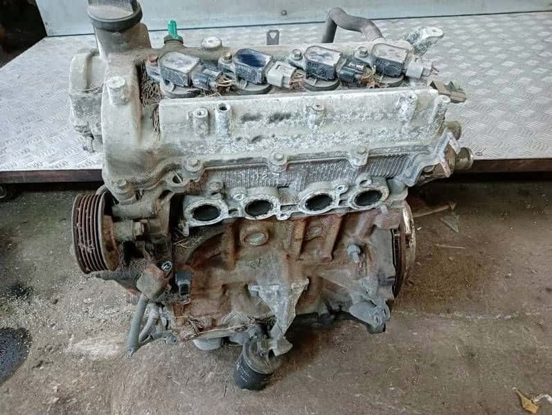 Moteur 2SZ-FE vue 3