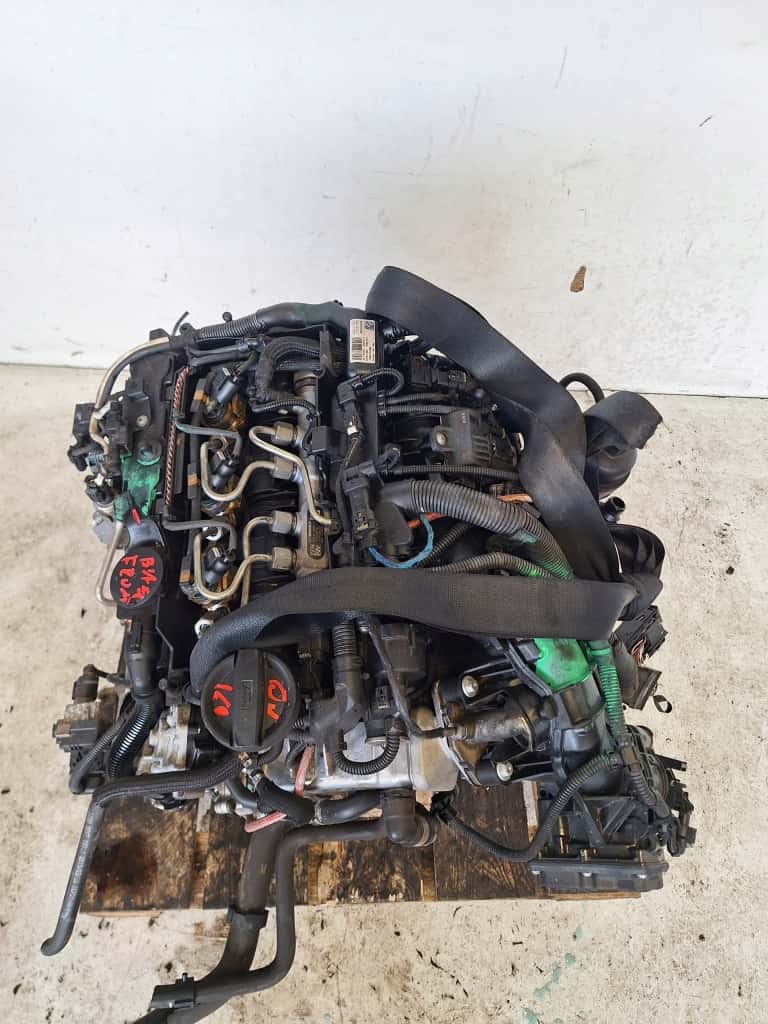 Moteur B37 D15 A vue 2