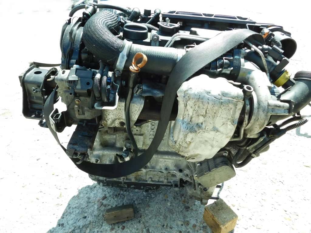 Moteur 8HP (DV4C) vue 2