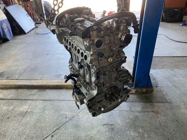 Moteur B 4204 T27 vue 2
